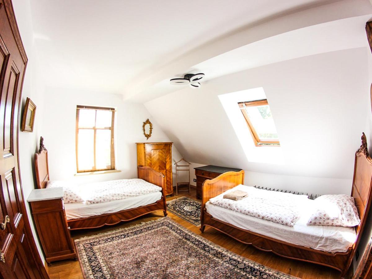 Bed and Breakfast Dwór Gogolewo nad Wartą Ksiaz Wielkopolski Exterior foto