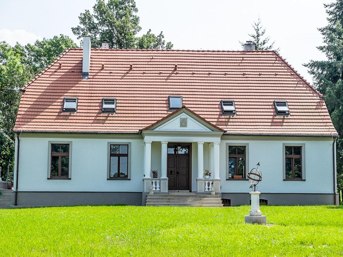 Bed and Breakfast Dwór Gogolewo nad Wartą Ksiaz Wielkopolski Exterior foto