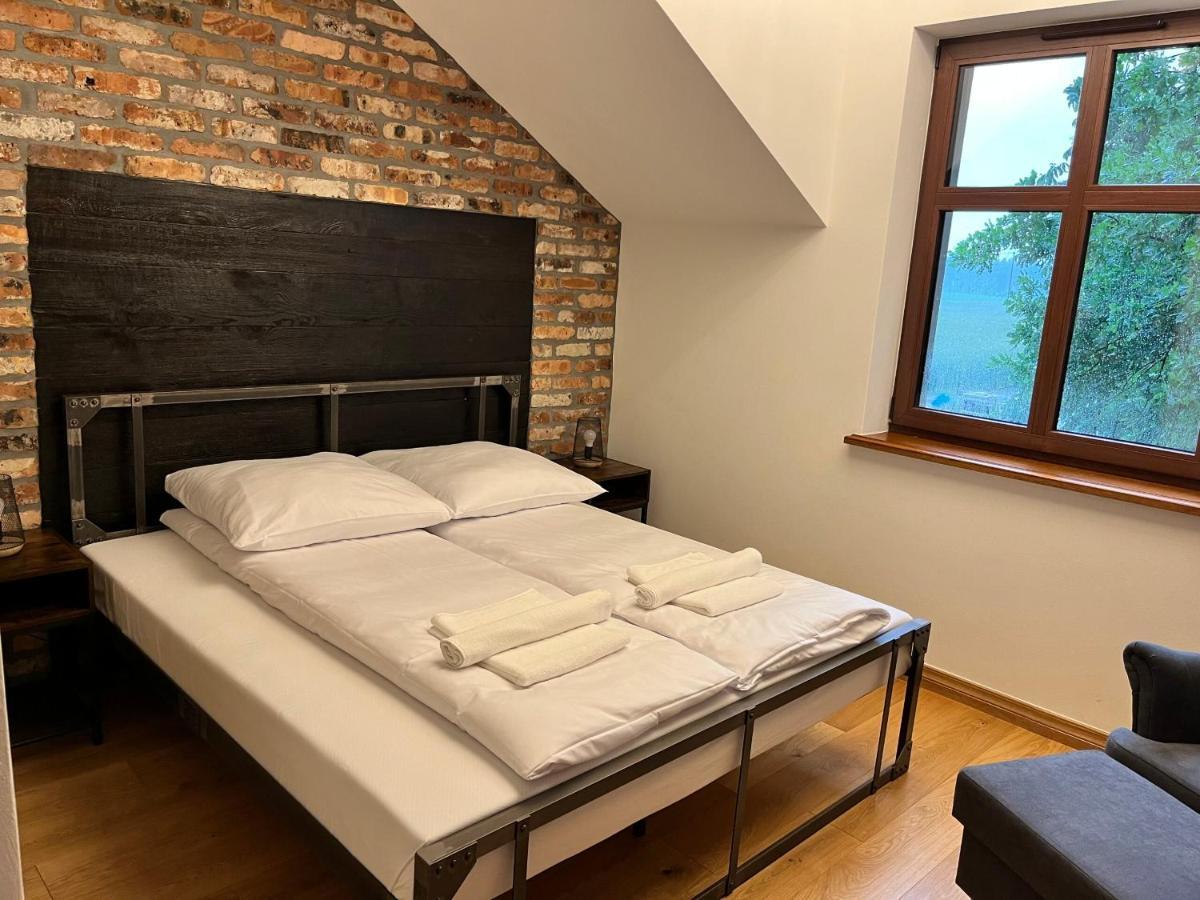Bed and Breakfast Dwór Gogolewo nad Wartą Ksiaz Wielkopolski Exterior foto